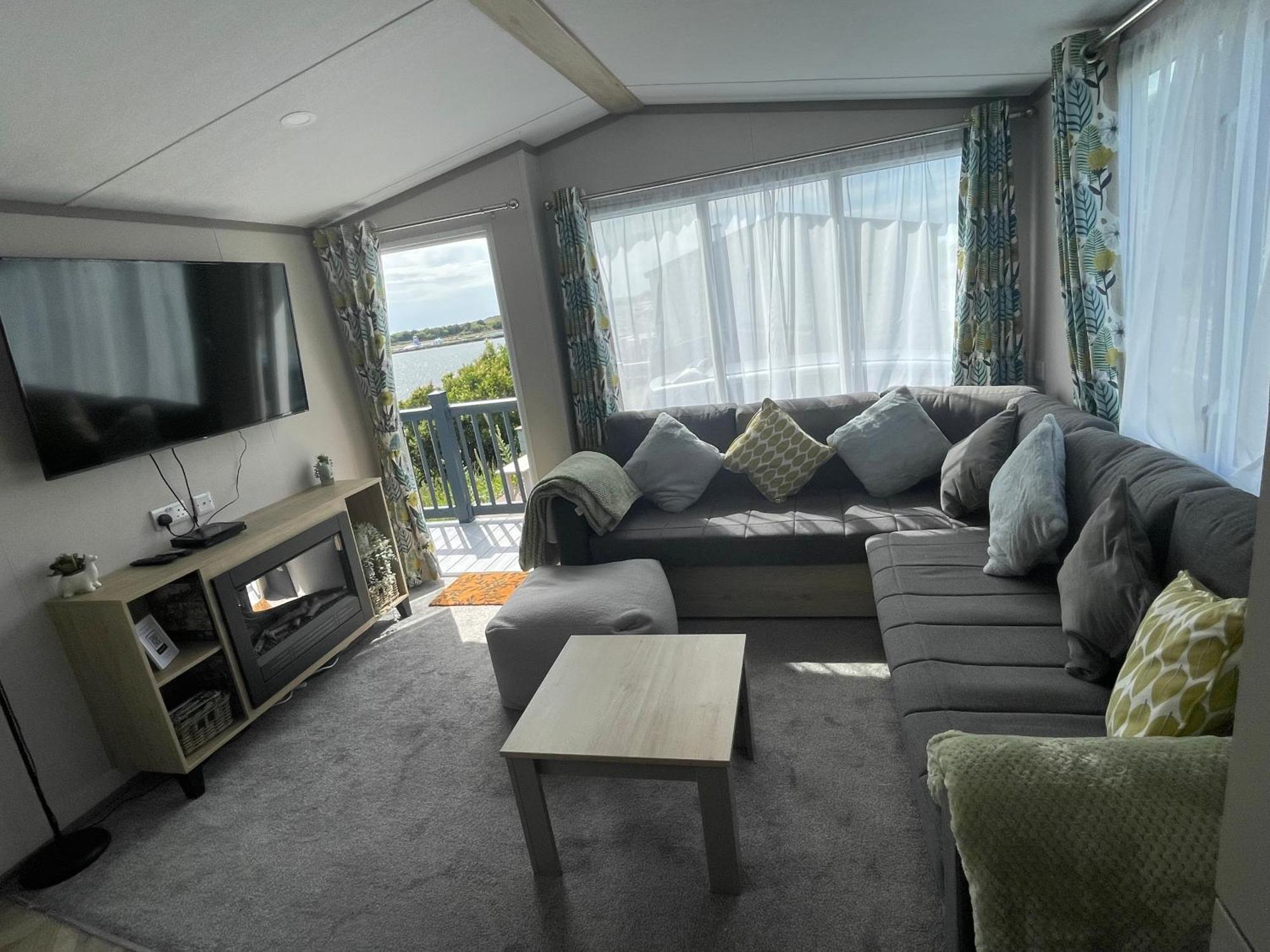 Lake View 92 ميلوم المظهر الخارجي الصورة